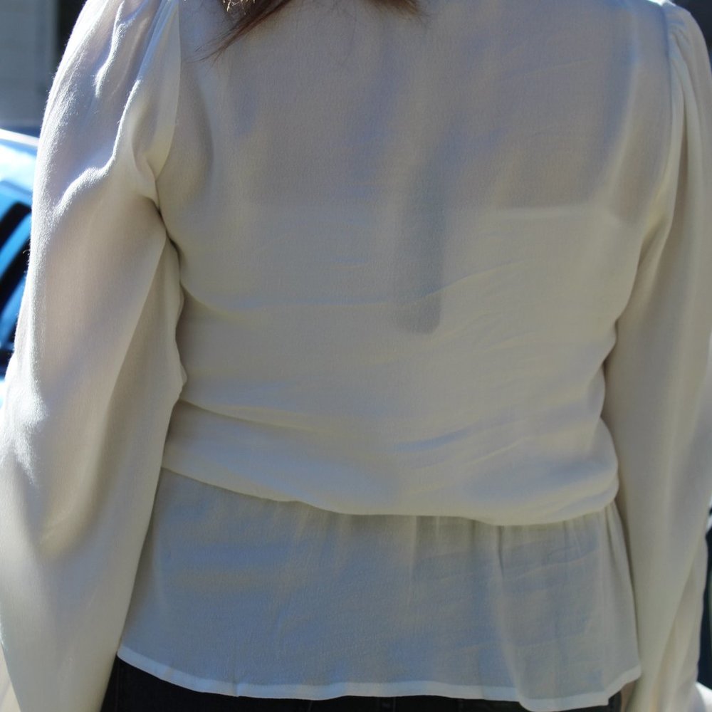Ivory Top - Picture 5 of 5